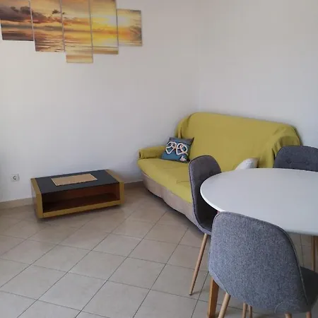 Marta Apartment *